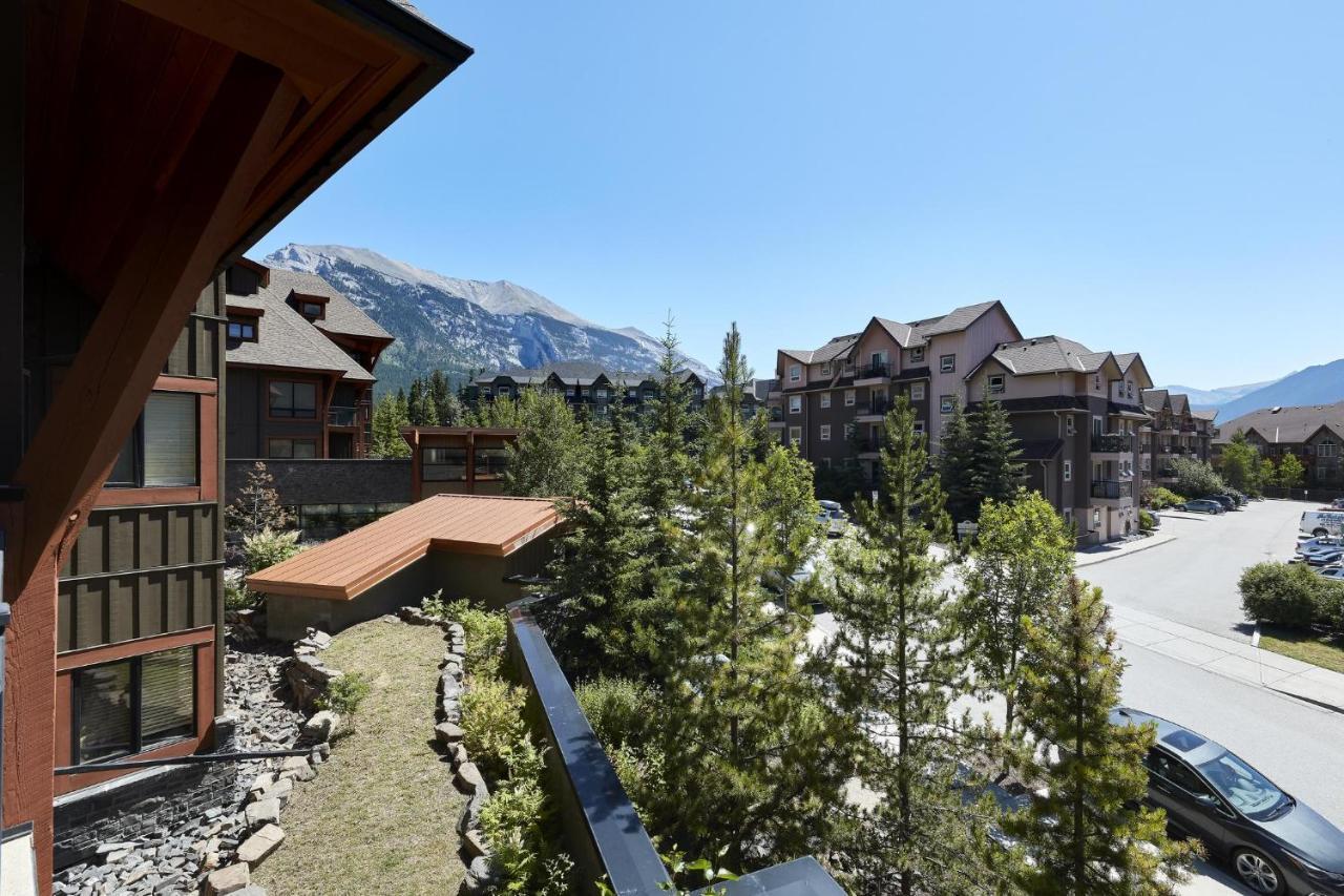 Sunset Ridge - Luxurious Corner Condo - Spectacular Mt Views With Open Pool! Canmore Ngoại thất bức ảnh