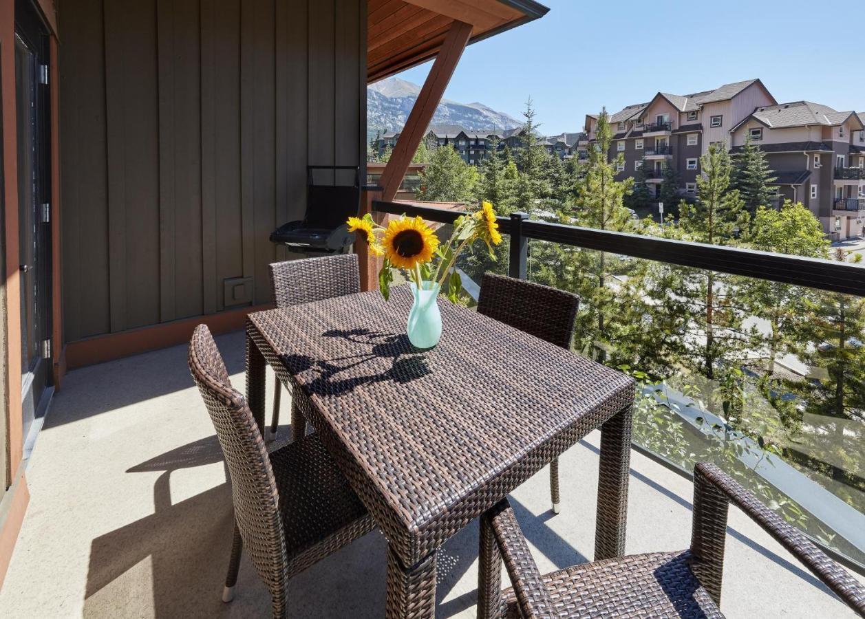 Sunset Ridge - Luxurious Corner Condo - Spectacular Mt Views With Open Pool! Canmore Ngoại thất bức ảnh